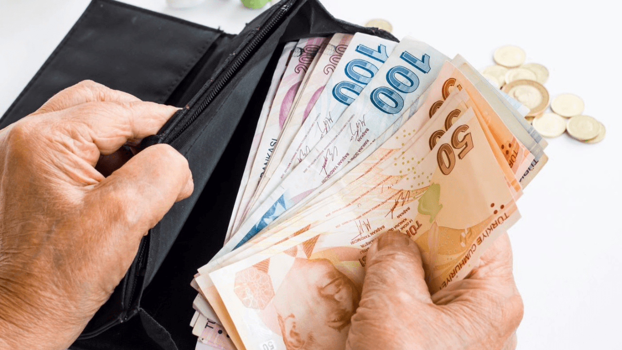 Bakanlık: 'Bayram müjdesi' paylaşımları asılsız