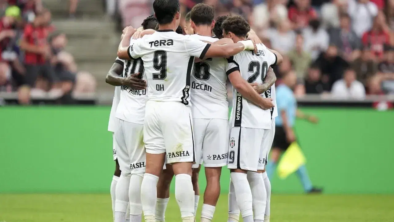 Beşiktaş, UEFA Avrupa Ligi’nde 3’üncü eleme turuna yükseldi