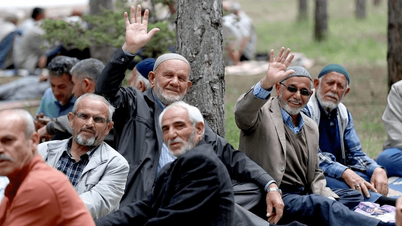 TÜİK: Yaşlı nüfus 5 yılda yüzde 20,5 arttı