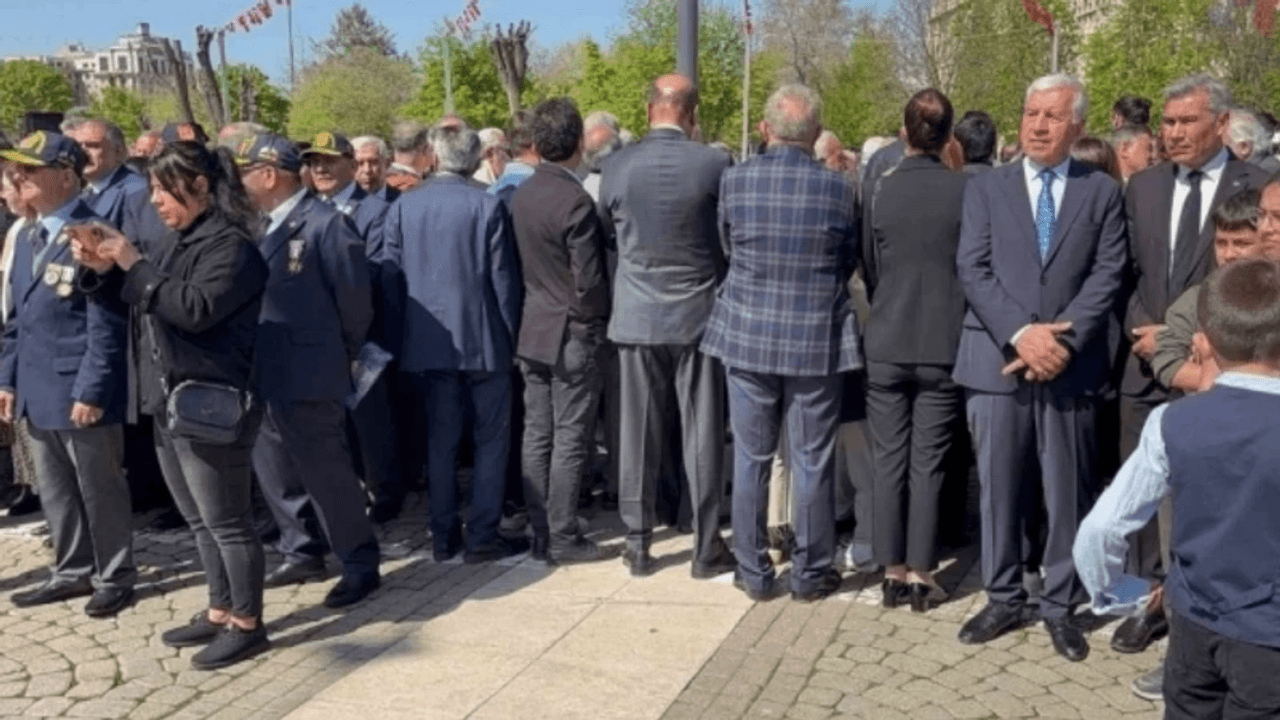 AK Parti'den CHP'ye 'mehter' tepkisi