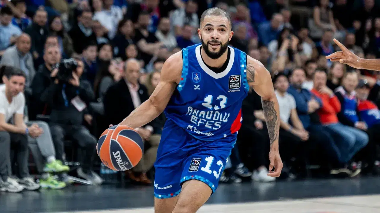 Anadolu Efes, Darius Thompson ile Yollarını Ayırdı
