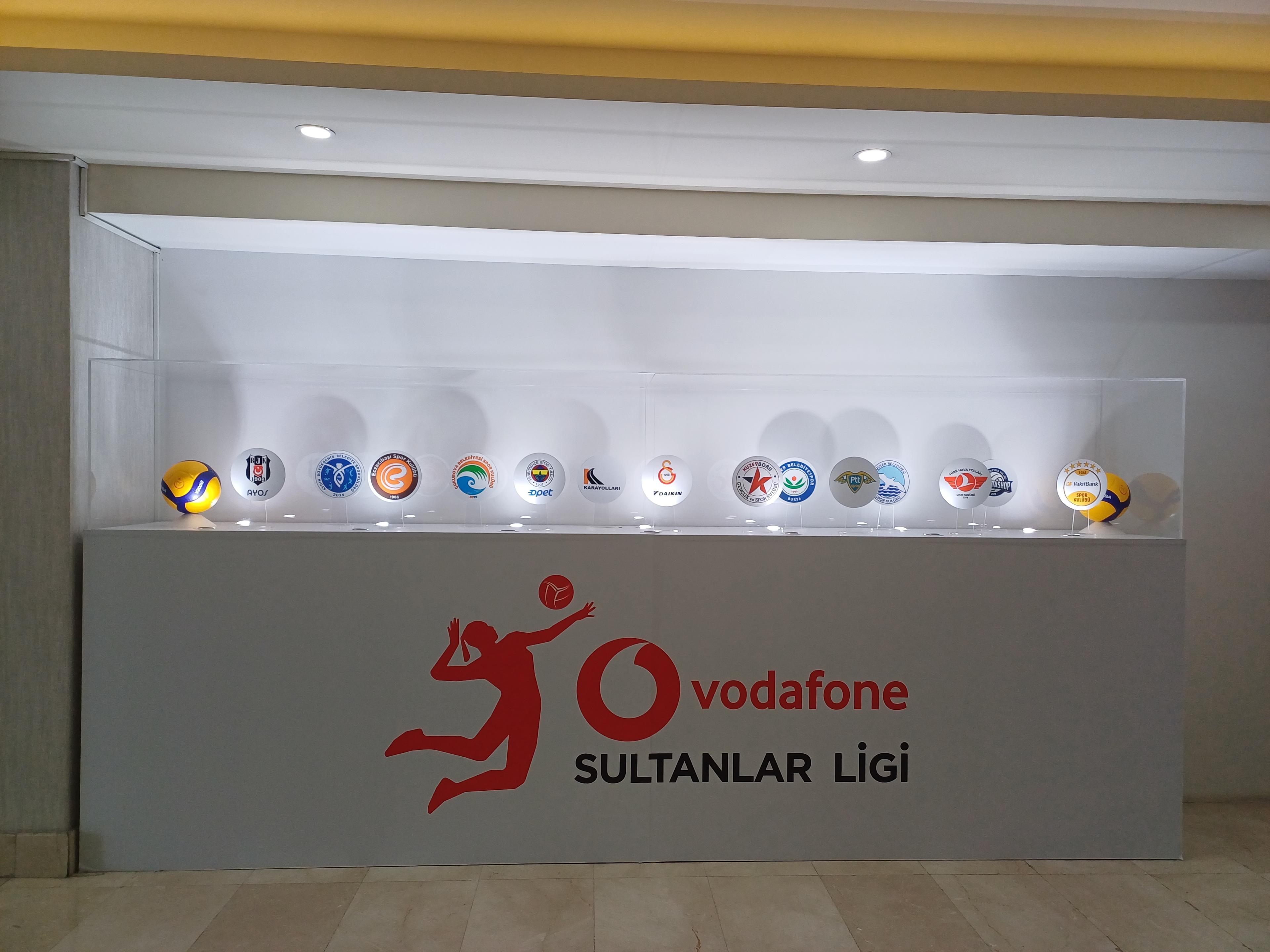 Sultanlar Milletler Ligi şampiyonu olarak yurda döndü