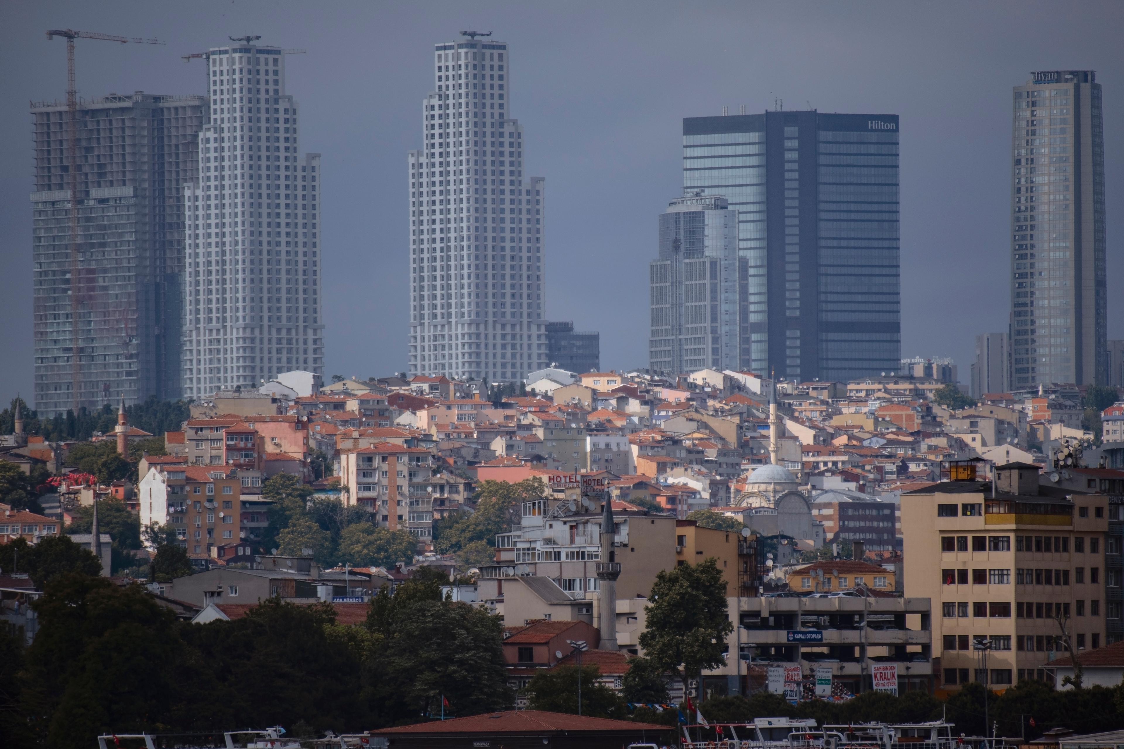 Manifest grubu Türkiye'den ayrılıyor, Londra'ya taşınacak