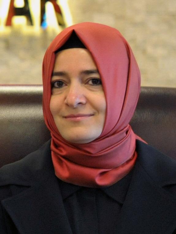 Fatma Betül Sayan Kaya fon soruşturmasında şüpheli sıfatıyla ifade verdi