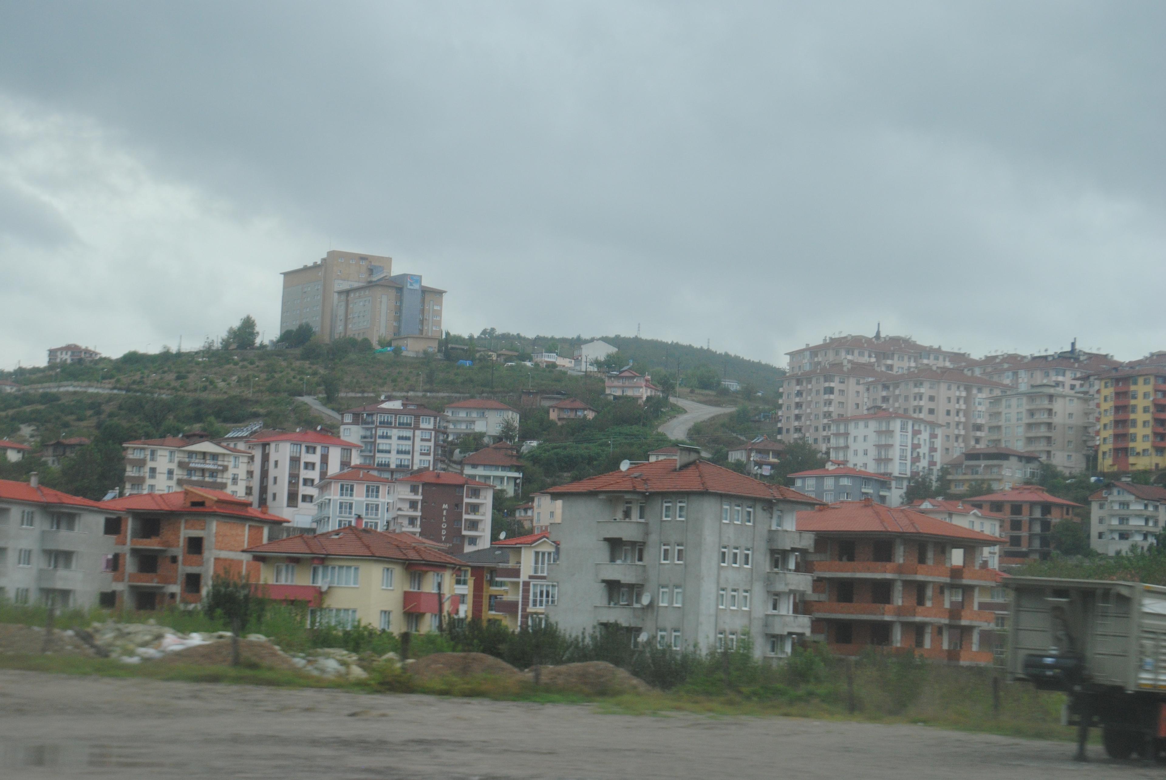 Bartın'da sosyal medya müstehcenlik operasyonu: 2 tutuklama