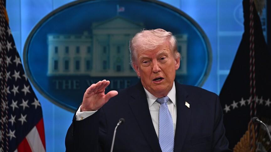 Trump İran konusunda müzakere ve askeri seçenekleri değerlendirdiğini açıkladı