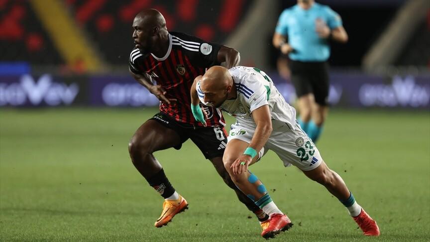 Rizespor, Gaziantep FK'yı deplasmanda 2-1 yendi