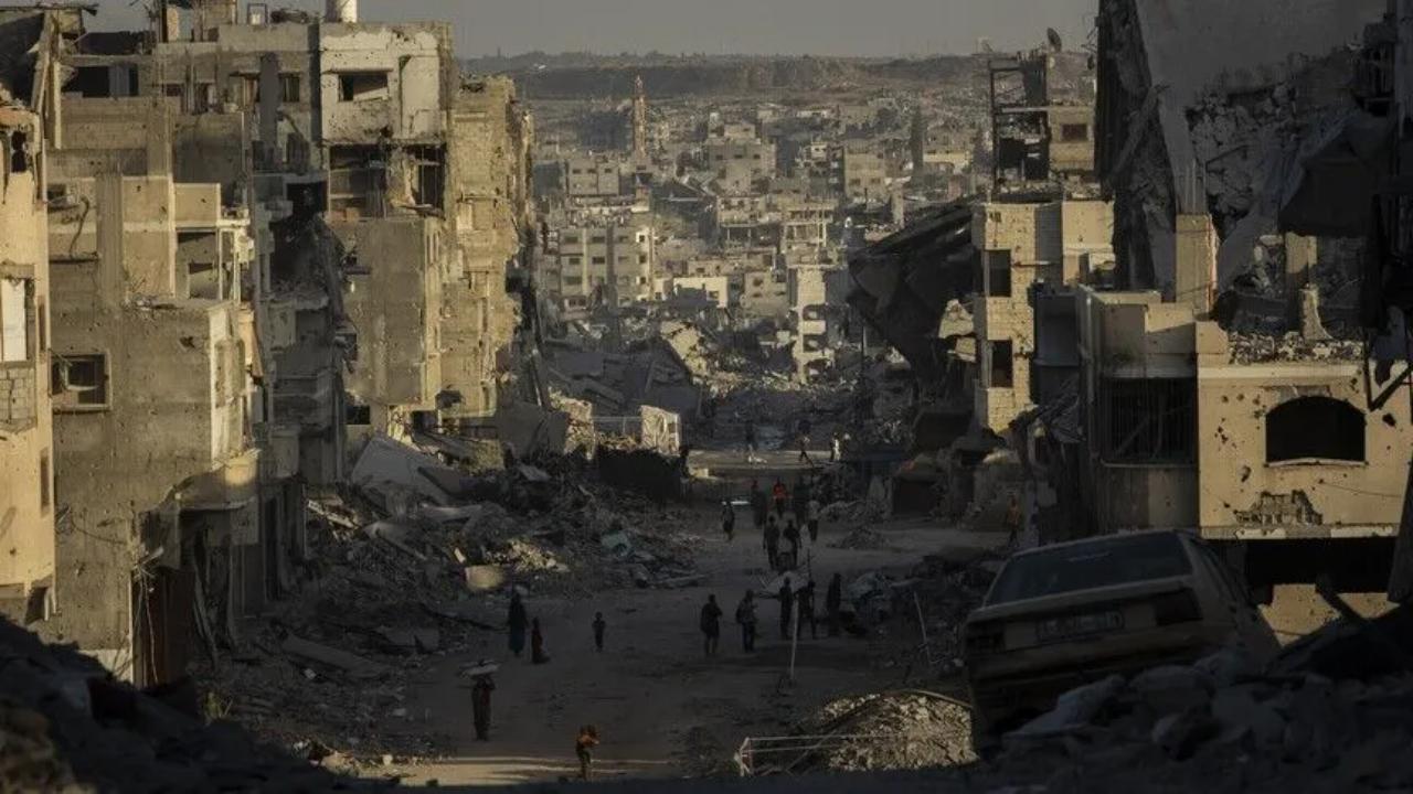 İsrail ateşkese rağmen Gazze'ye saldırılarını sürdürüyor