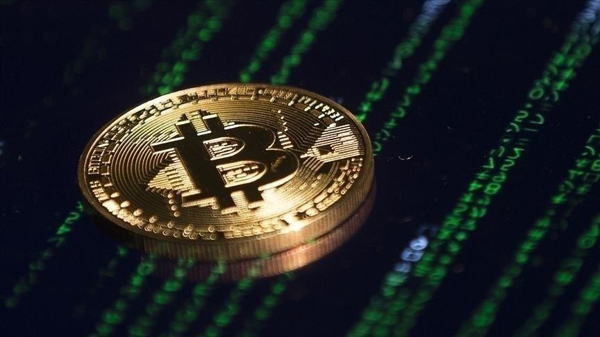 Bitcoin mayıs ayından bu yana ilk kez 77 bin doları aştı