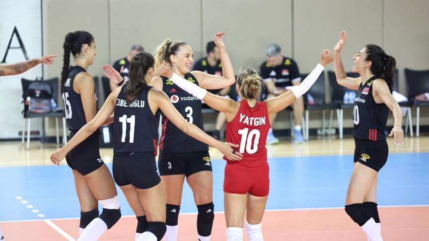 A Milli Kadın Voleybol Takımı Fransa'yı 3-1 yendi