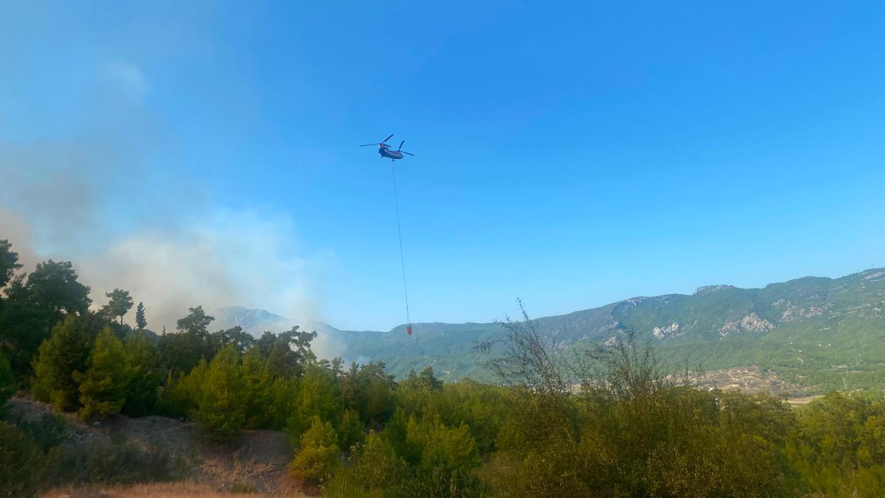 Antalya Serik'te orman yangını: 548 kişilik ekip müdahale ediyor