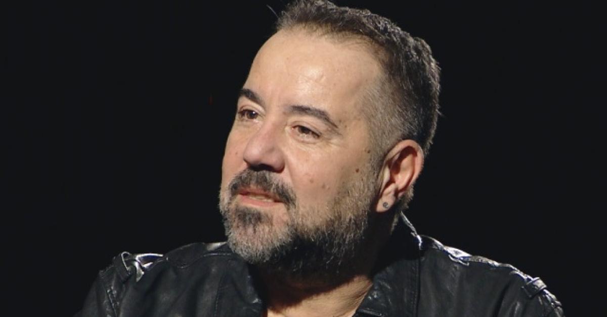 Ata Demirer'den dolandırıcılık uyarısı