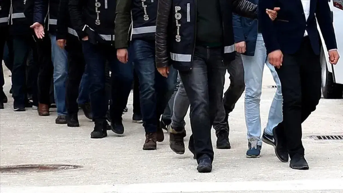 Antalya'da 180 hektarlık orman yangını: 6 şüpheli gözaltına alındı