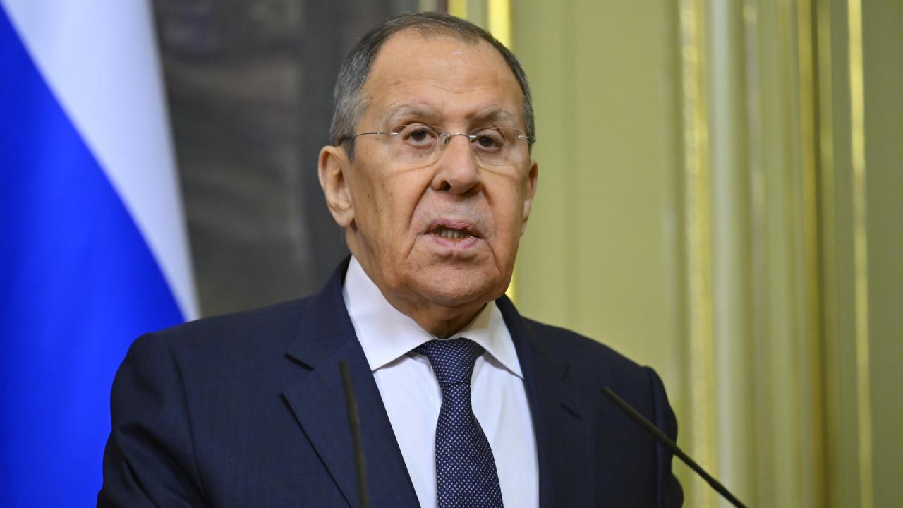 Lavrov: Almanya, Bonn Başkonsolosluğumuzu temelsiz kapattı