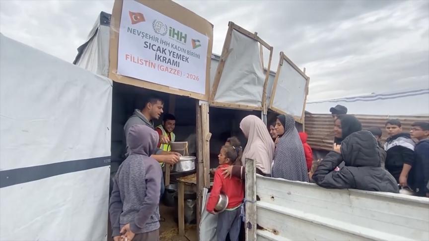 İHH, Gazze'deki insani krize yardımlarını sürdürüyor