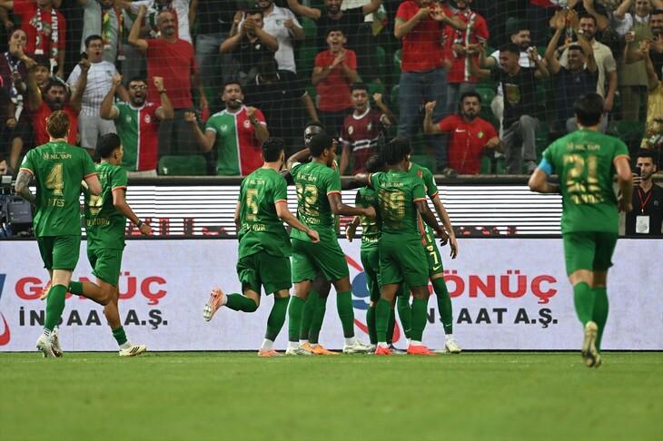 Amed Sportif Faaliyetler, Erzurumspor'u 3-0 yendi