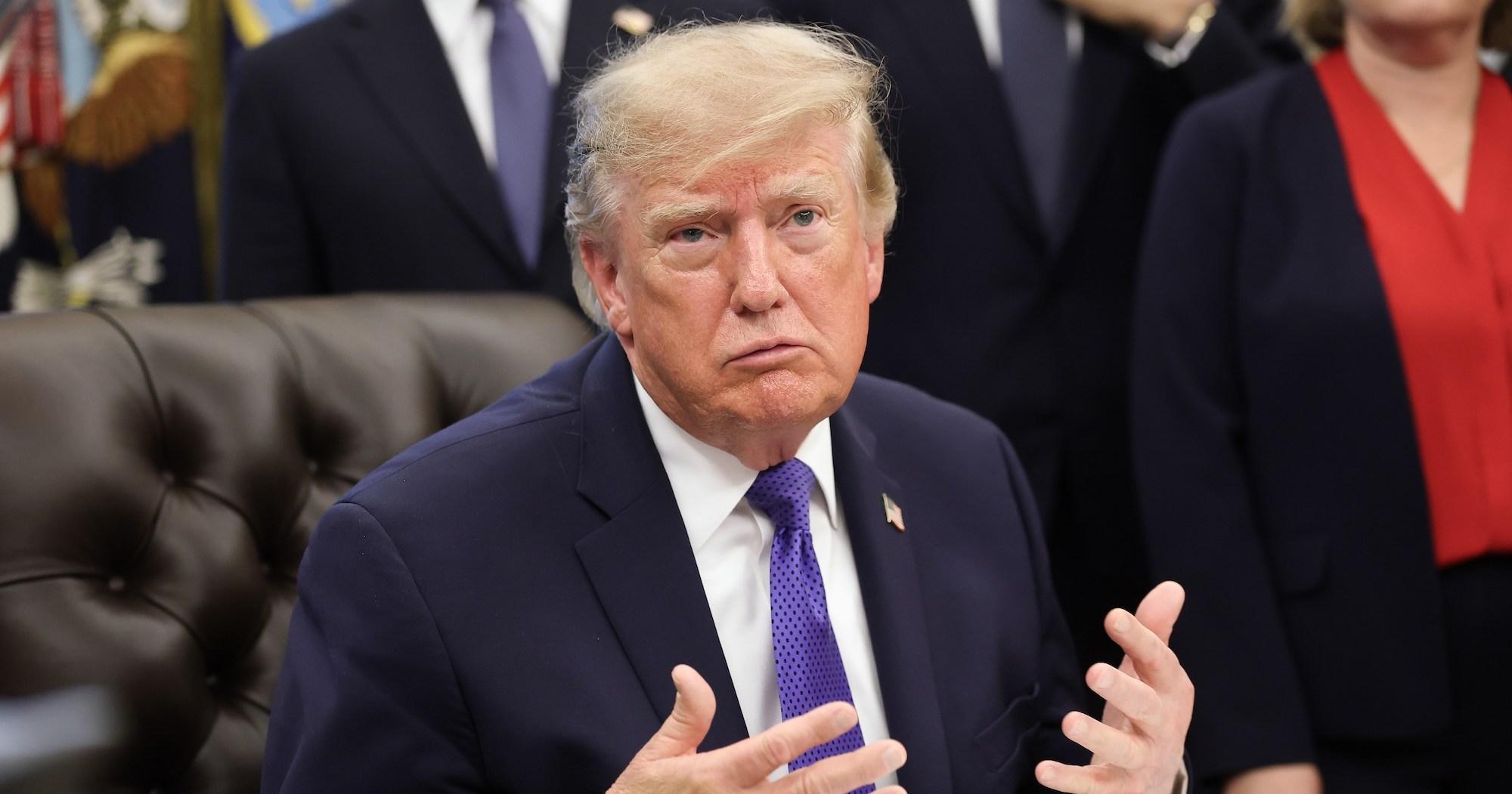 Trump, ara seçimler öncesi 20 milyon yaşlıya 100 dolar çek sözü verdi