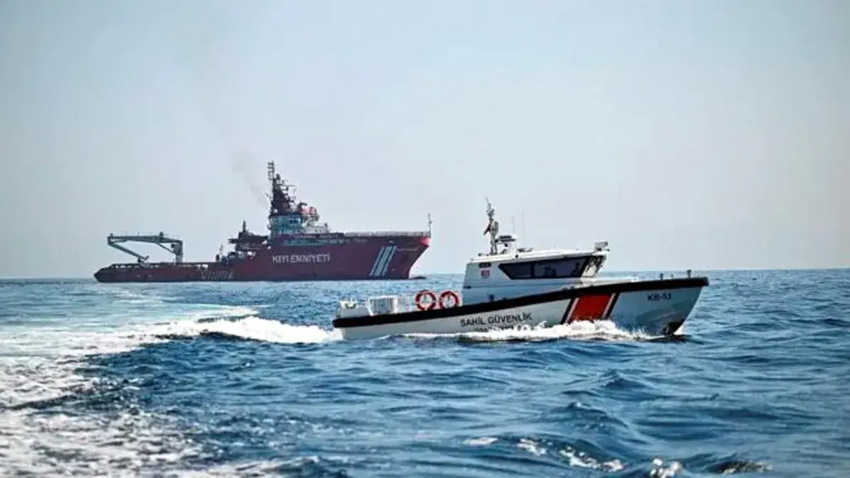 Silivri'de batan gemide arama 11. gününde sürüyor