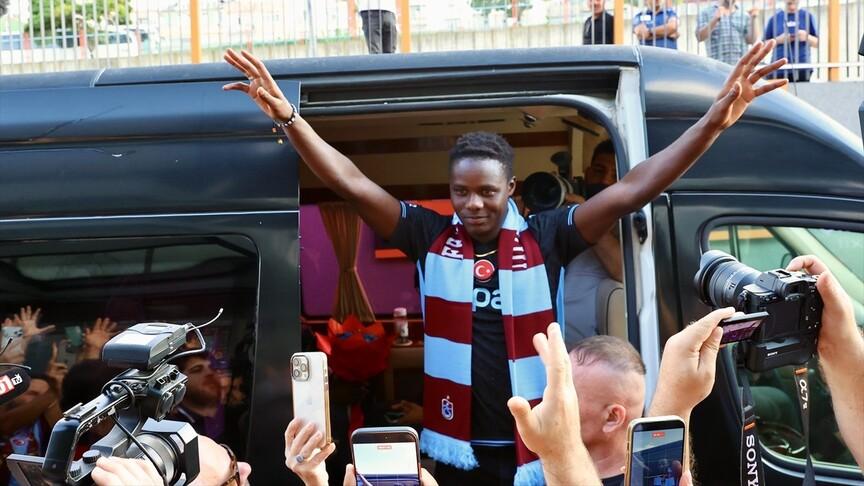 Trabzonspor'un yeni transferi Franculino Dju Trabzon'a geldi