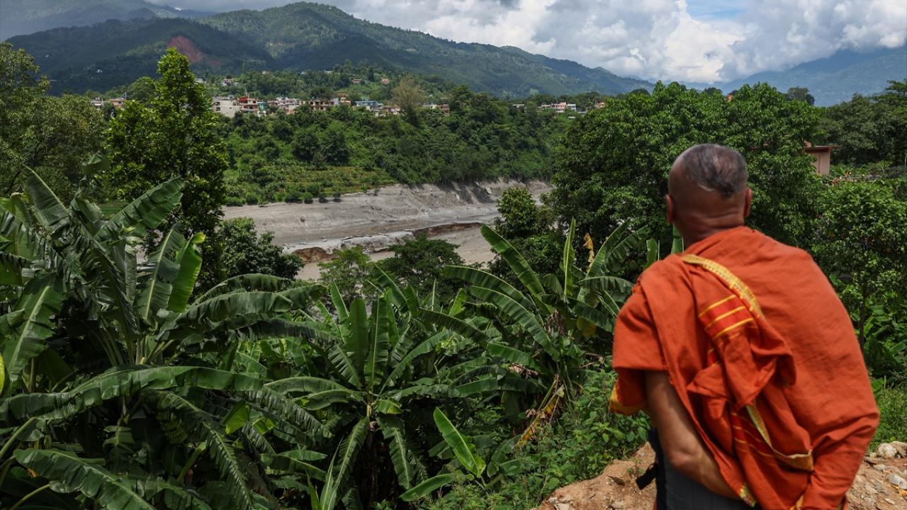 Bilim insanları Nepal-Tibet felaketinin arkasında iklim krizini buldu