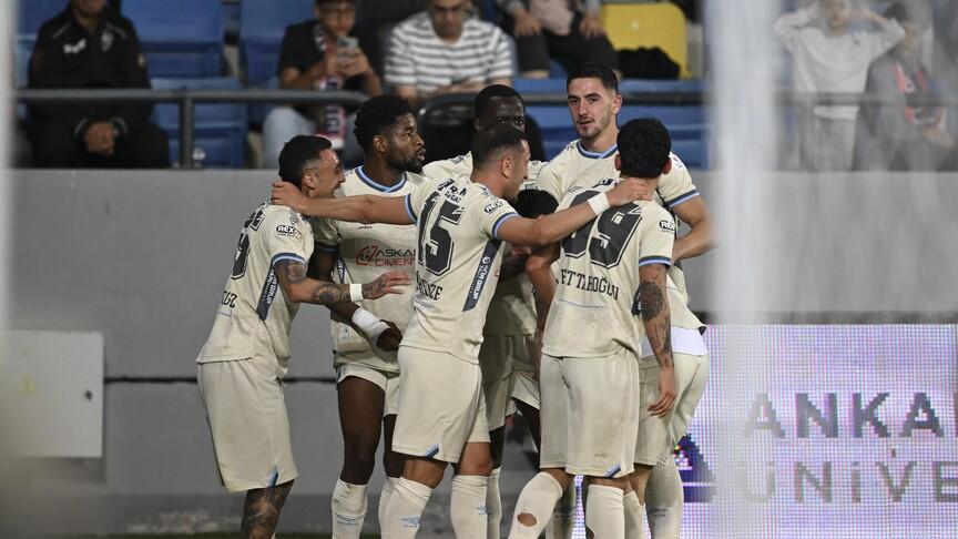 Erzurumspor Süper Lig'de ilk puanını aldı