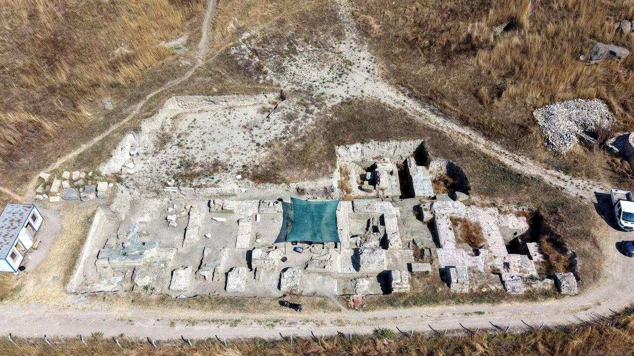 Perinthos Antik Kenti'nde ortaya çıkarılan tiyatroda, Helenistik Dönem'e ait izlere rastlandı