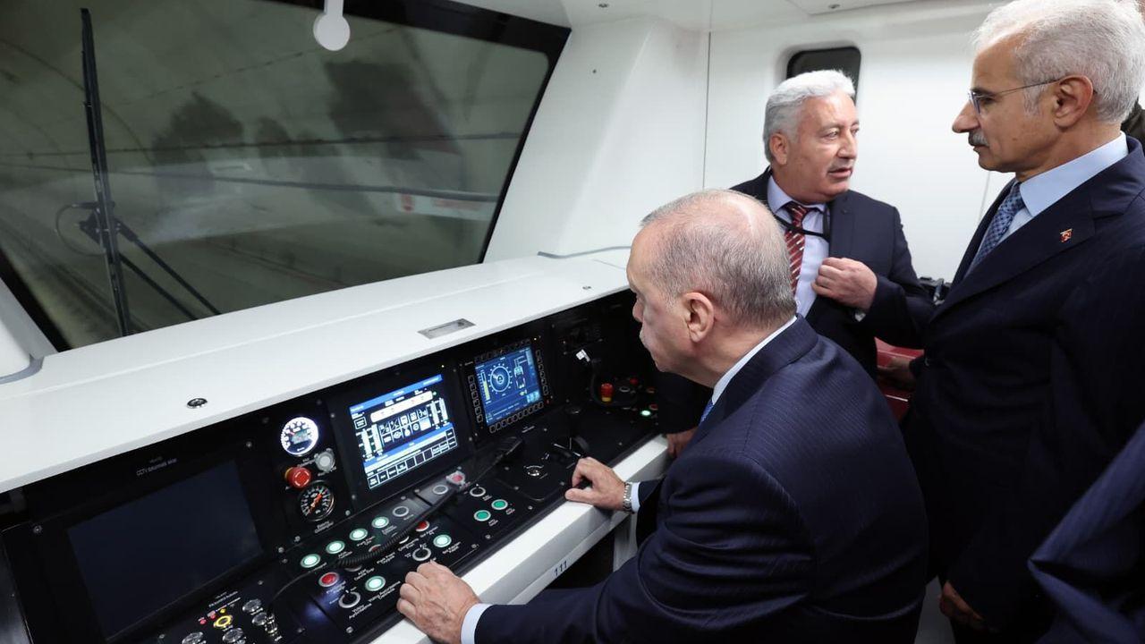 Gayrettepe-İstanbul Havalimanı-Halkalı Metro Hattı, 53 bin 396 yolcuyla rekor kırdı