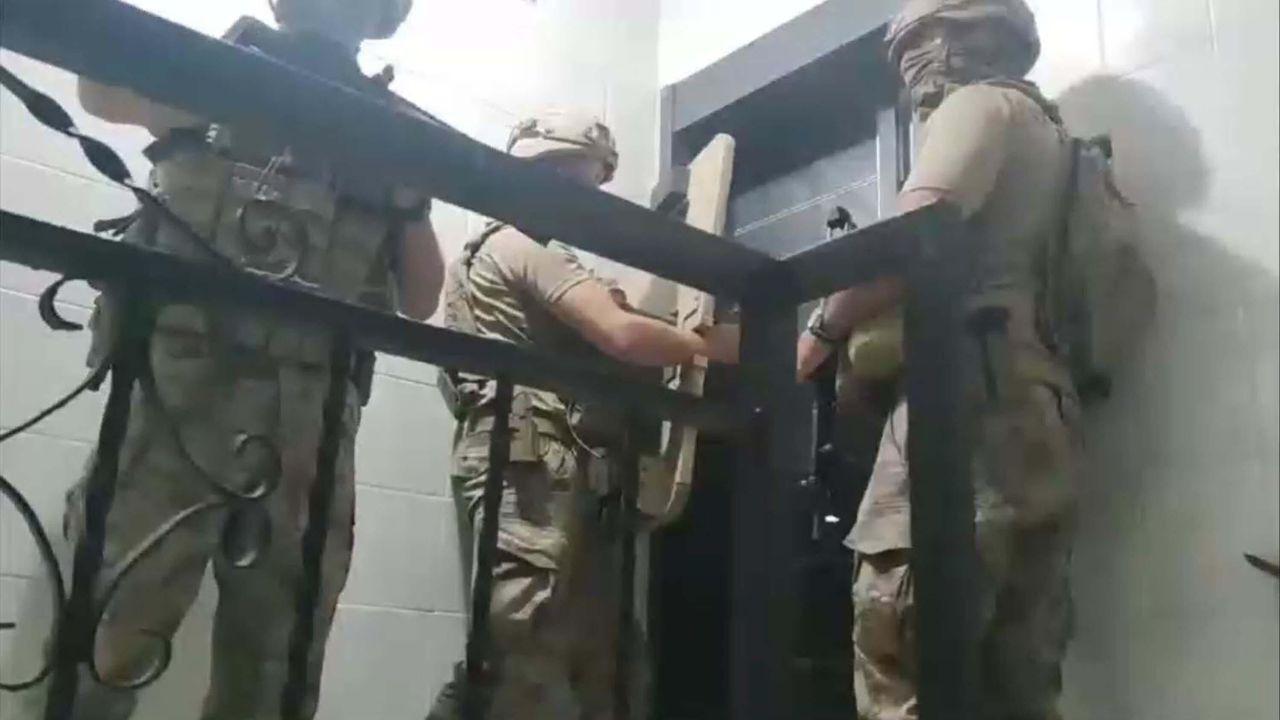 İzmir merkezli yasa dışı bahis operasyonu: 19 gözaltı