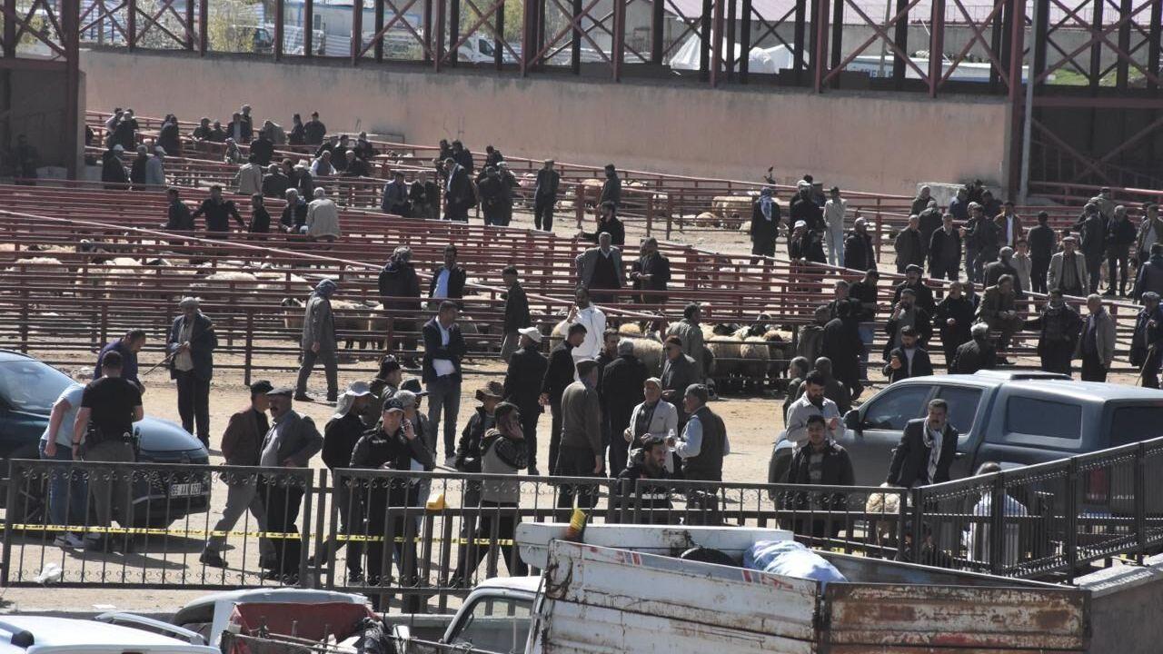 Van'da hayvan pazarında kavga; 1 ölü, 13 yaralı