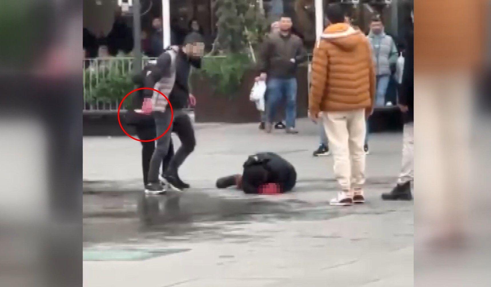 Yeğeninin 15 bıçak Darbesiyle Yaraladığı Amca, Solunum Cihazına Bağlandı