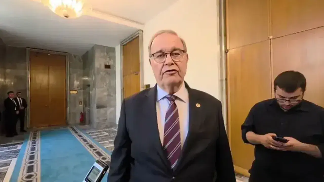 CHP'de kapalı grup toplantısı 25 milletvekili ile yapıldı