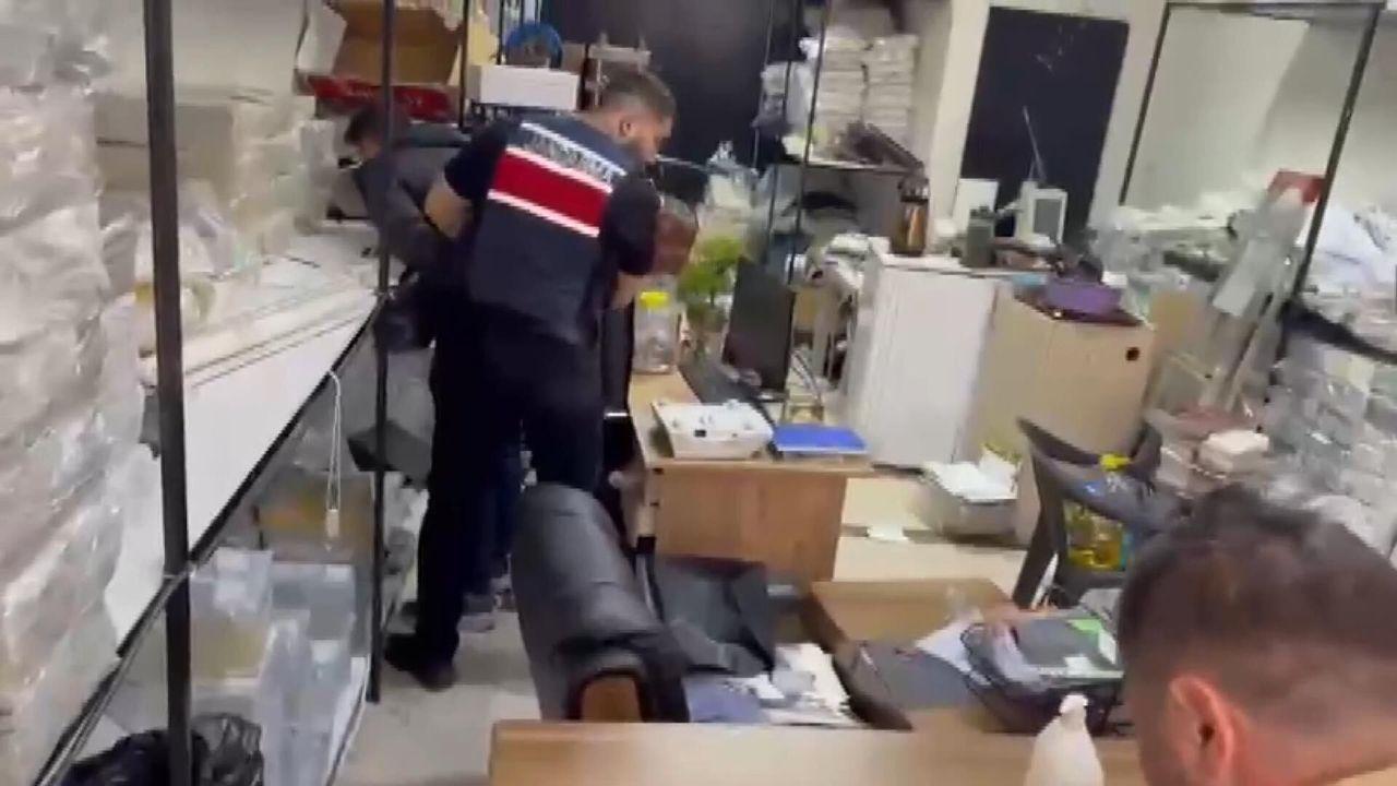 Zeytinburnu'nda sahte altın operasyonu: 2 gözaltı