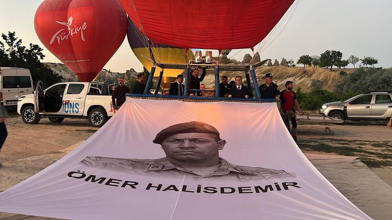 Sıcak hava balonları, 15 Temmuz için Türk bayrakları ile havalandı
