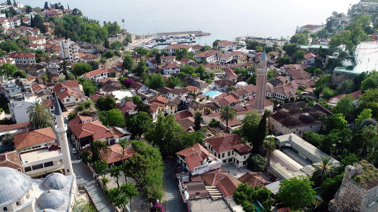 Antalya'da turistlerin en popüler durağı Kaleiçi