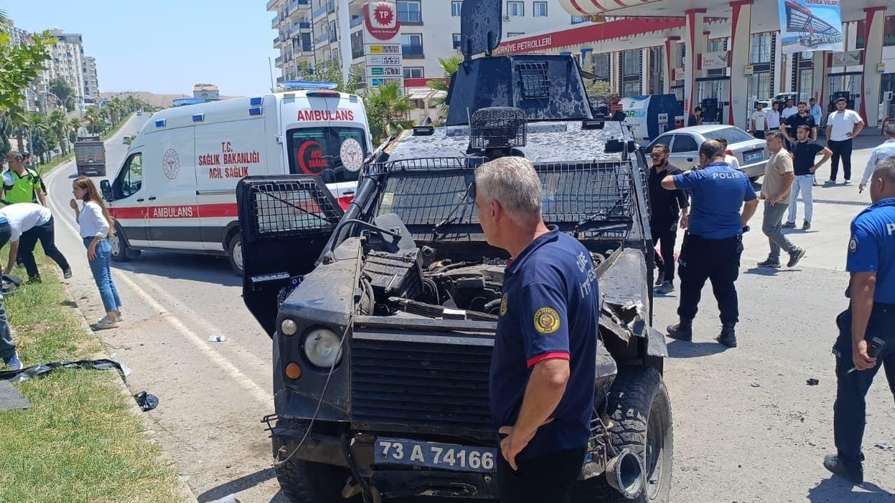 Şırnak'ta zırhlı araç, takla attı; 2 polis yaralı
