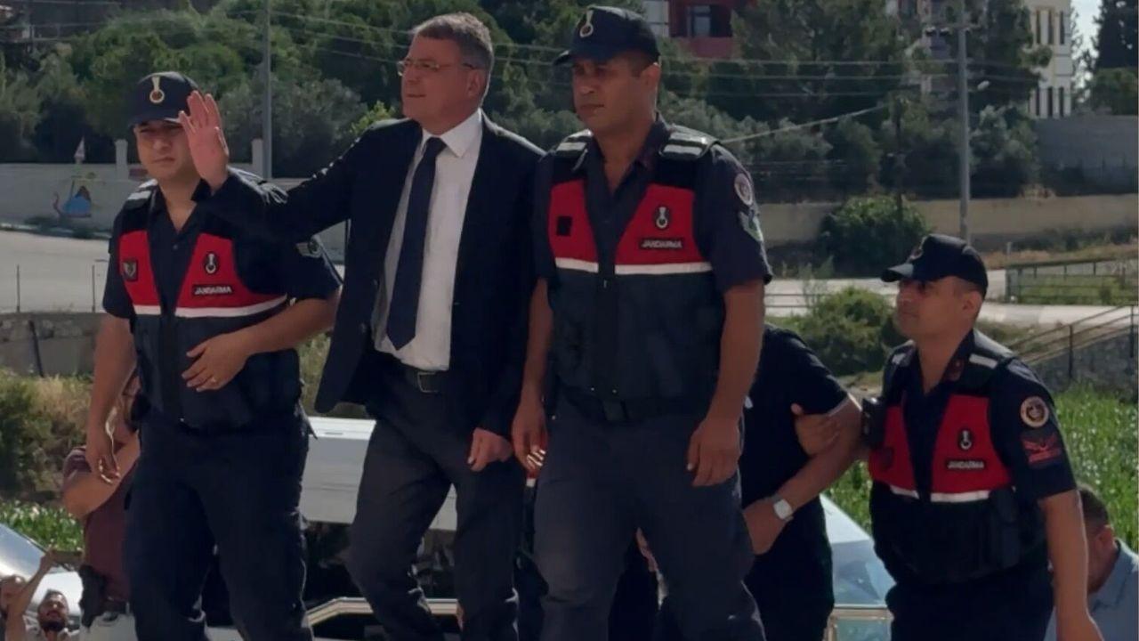 Silifke Belediye Başkanı ile 18 şüpheli adliyede