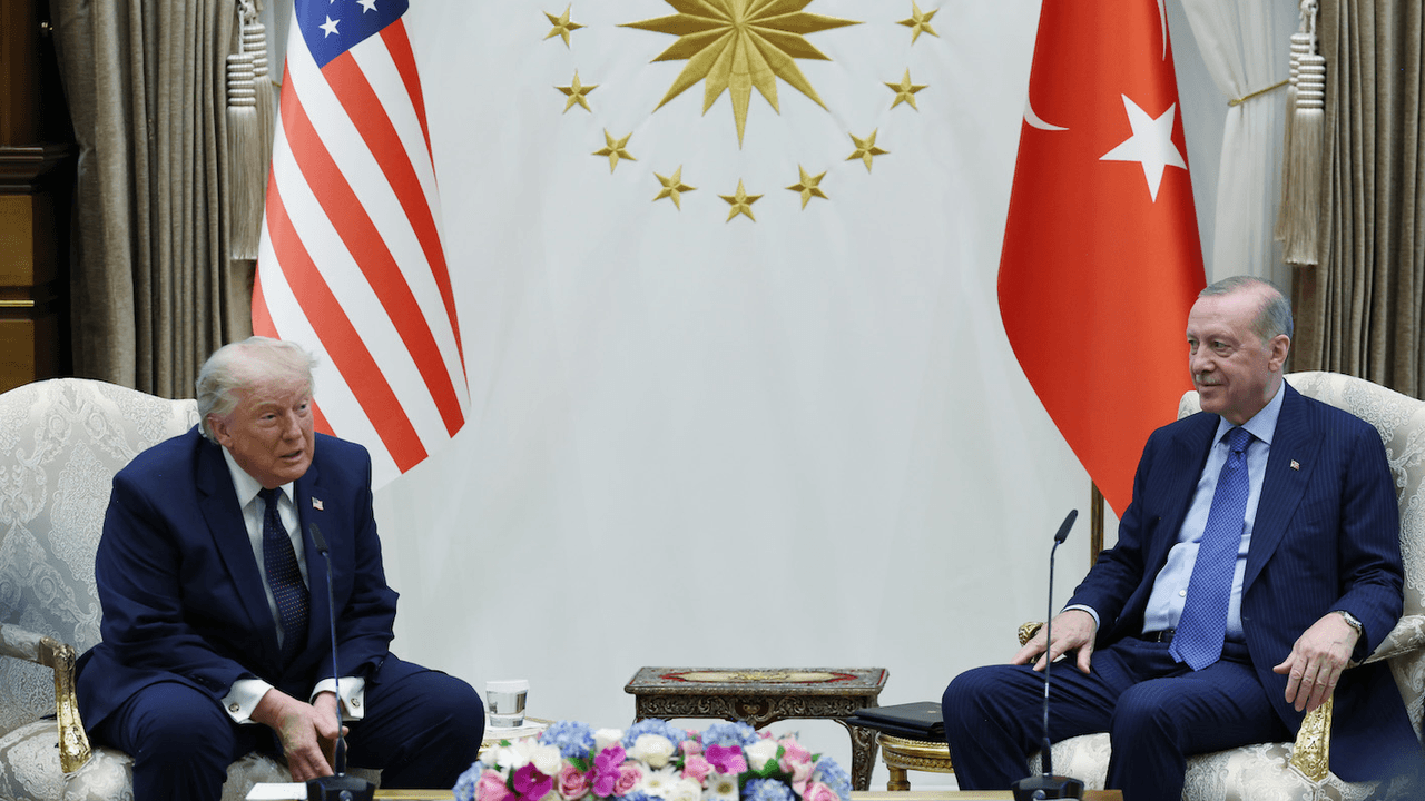 Trump: Ambargoları ve müeyyideleri kaldırıyoruz