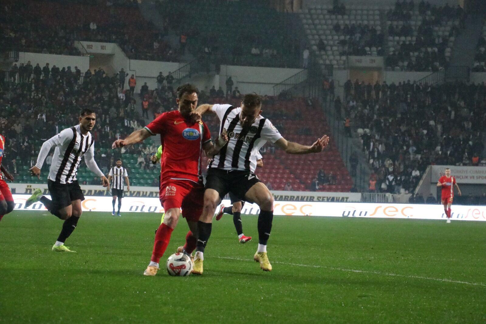Amed Sportif Faaliyetler - Manisa Futbol Kulübü: 2-0