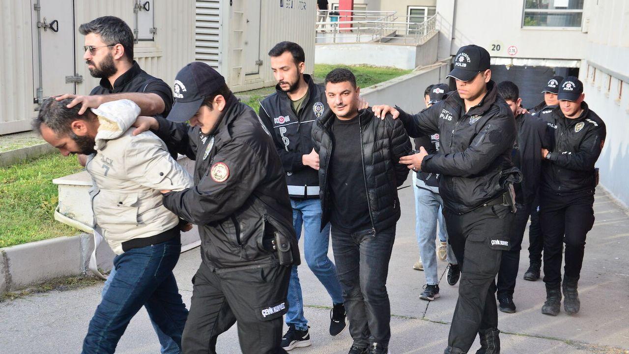 Adana merkezli 8 ilde 'Bayğaralar suç örgütüne operasyonda 287 şüpheli adliyede