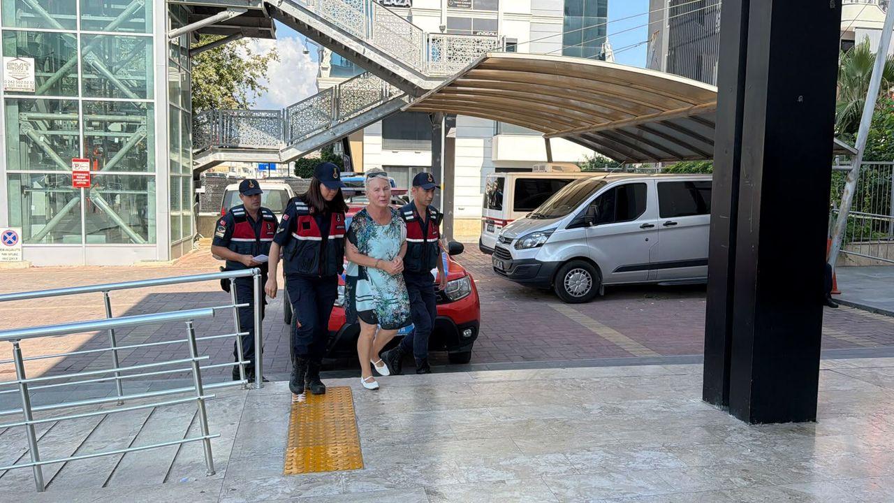 Kız çocuğunu haşemayla havuza sokmadığı iddia edilen site yöneticisi tutuklandı