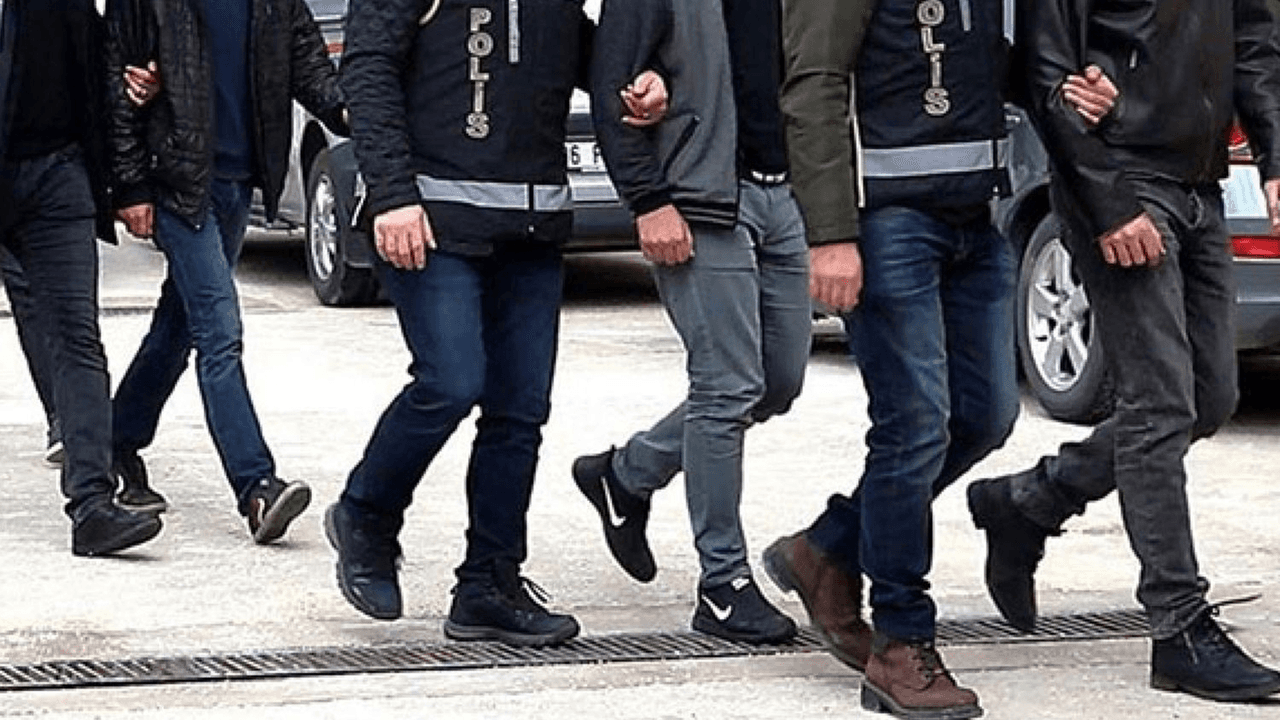 FETÖ'nün kamu mahrem yapılanmasına operasyon: 24 gözaltı kararı