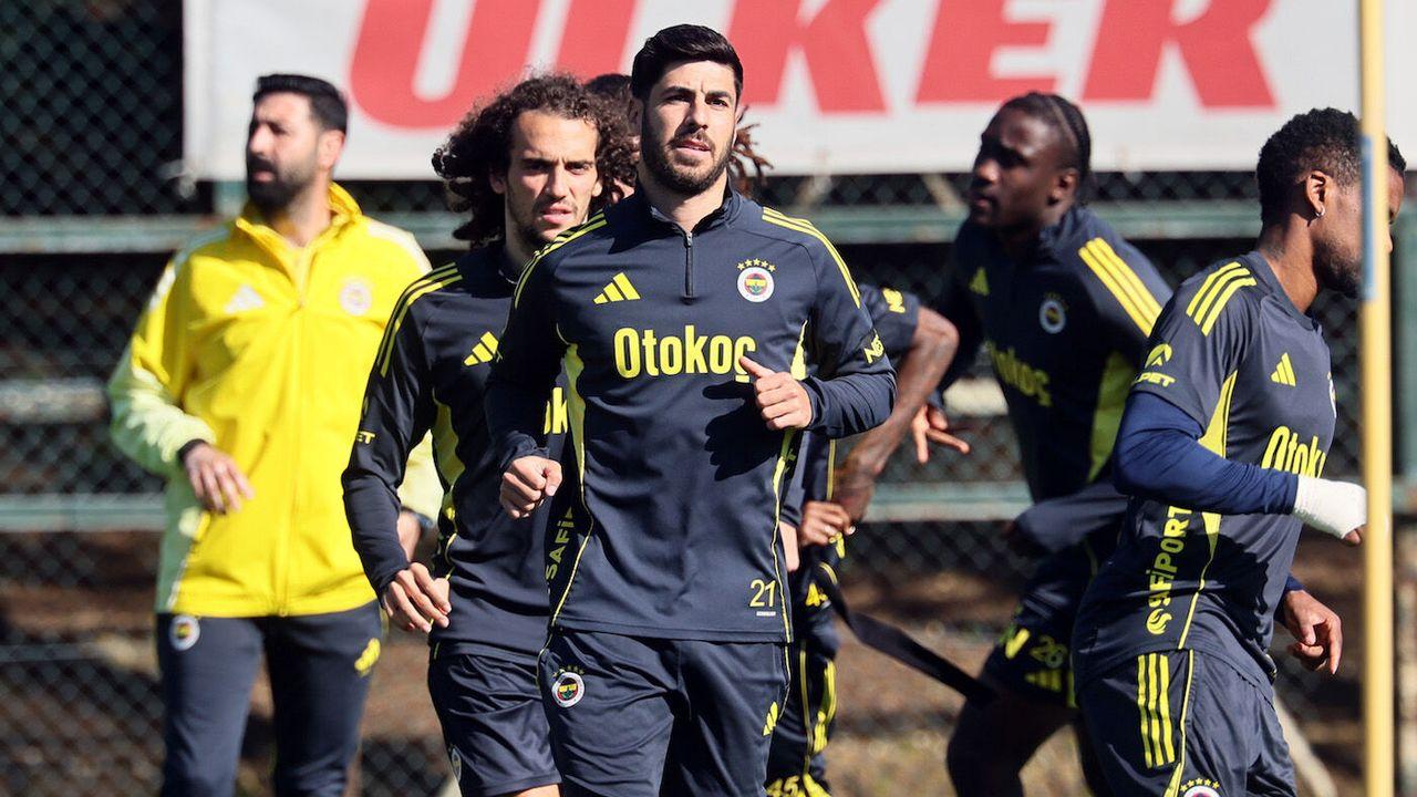 Fenerbahçe’de Asensio antrenmanın ilk bölümünde takımla çalıştı