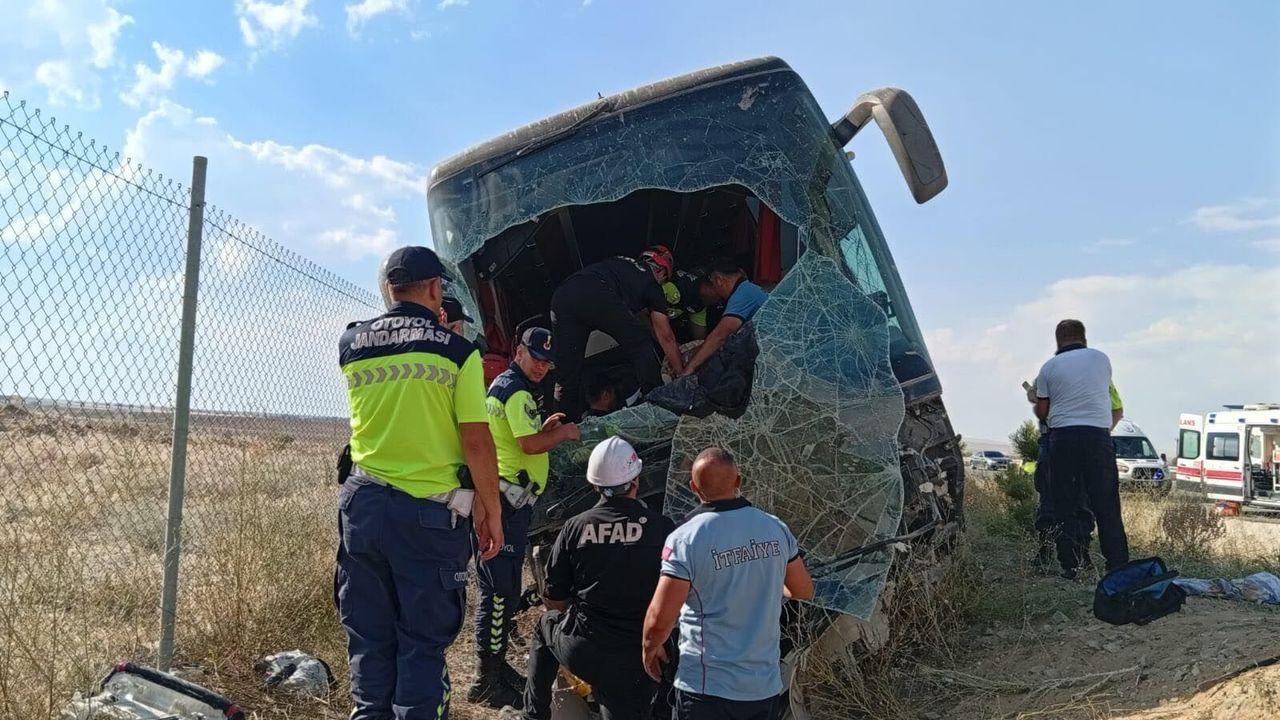 Aksaray’da otobüs yoldan çıktı; yaralılar var