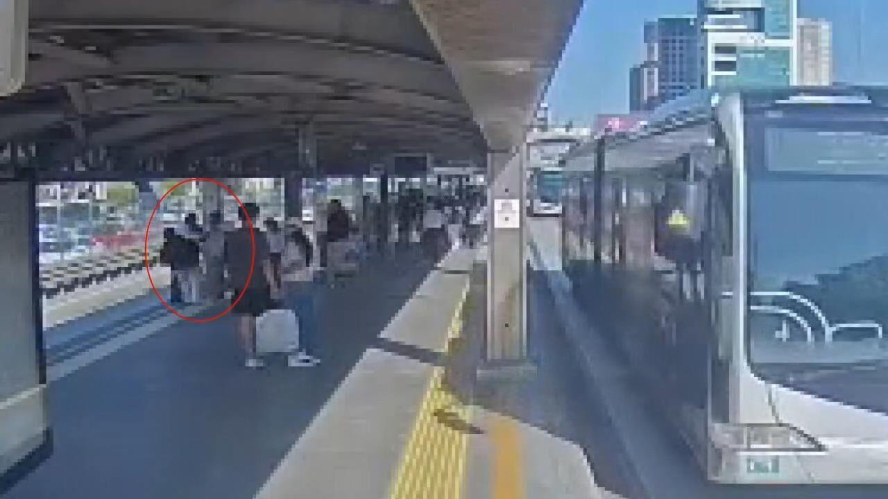 Beylikdüzü'nde metrobüsteki 'yan baktın' cinayetine ilişkin yeni görüntüler ortaya çıktı