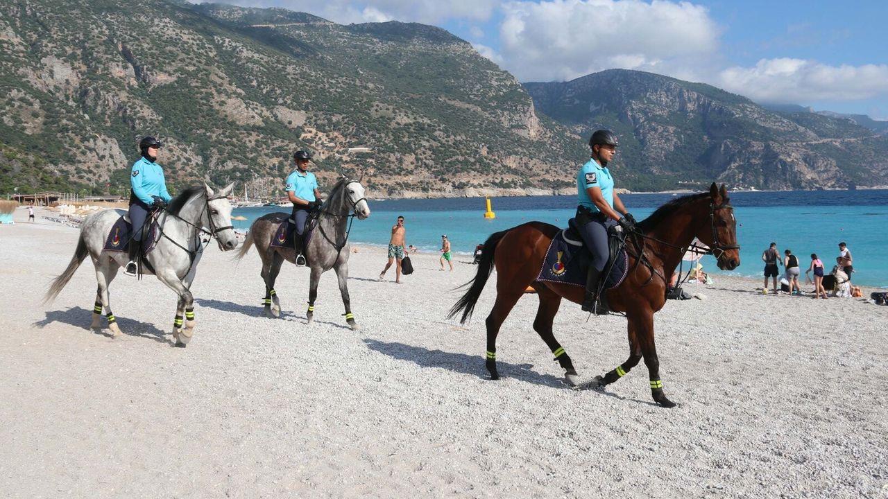 'Atlı Jandarma Timi' Ölüdeniz'de göreve başladı