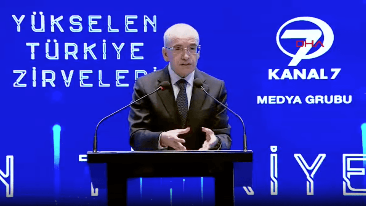 Maliye Bakanı Şimşek: Petrol fiyatları 80 dolar olursa enflasyon 2,8 - 3,5 puan yüksek olabilir
