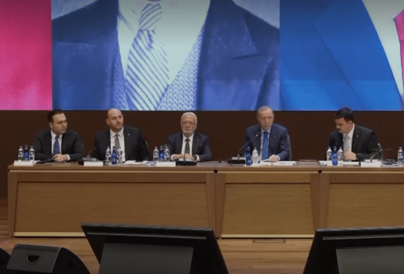 Cumhurbaşkanı Erdoğan Açıkladı: "CHP'den İstifa Eden Gürzel AK Parti'ye Geçecek"