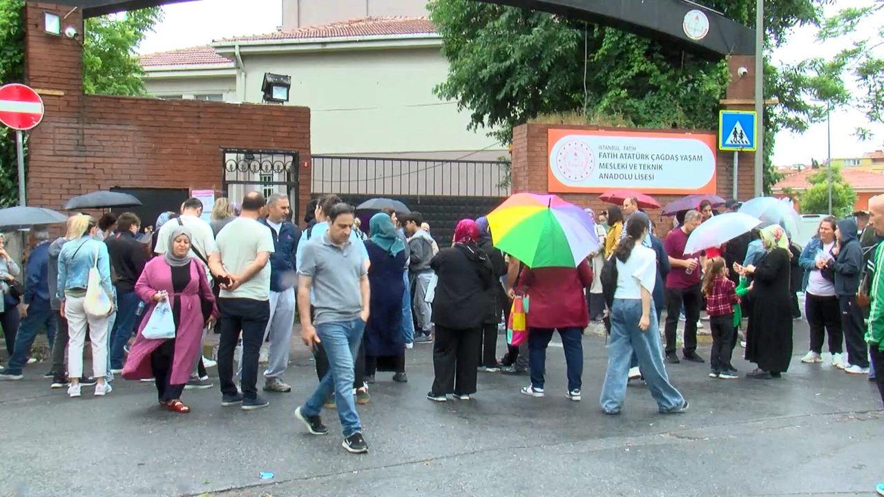 LGS maratonunda öğrenciler kadar veliler de heyecan yaşadı