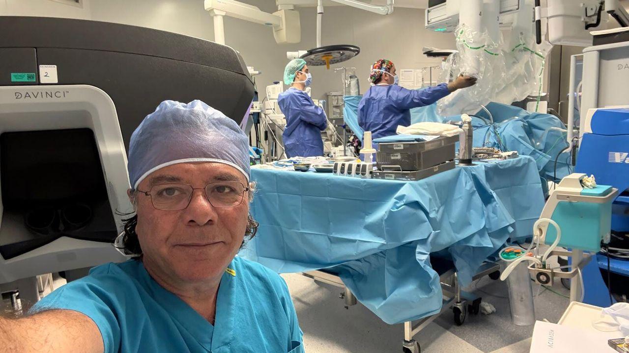 Türk doktor, dünyanın gözü önünde canlı ameliyat yapacak