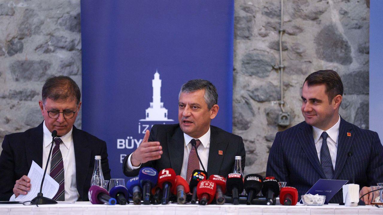 Özgür Özel: Bu dönemin en büyük ayıbı parlamentoda Romanların temsil edilmiyor oluşu